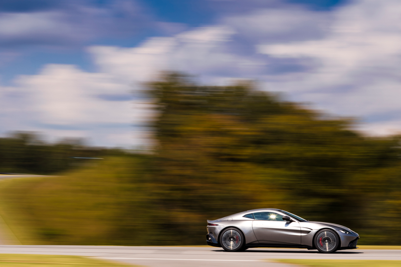 Illustration for article titled The 2019 Aston Martin Vantage Doesn't Settle For Anything